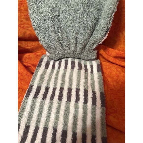 New Reddy  Clean Up Kit ~ Glove, Quick Drying Dogs Mouth Or Paw Towel - Picture 3 of 7